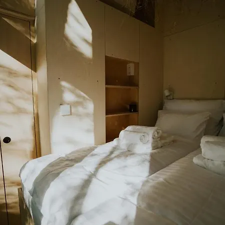 Slowood Διαμέρισμα Balatonszepezd