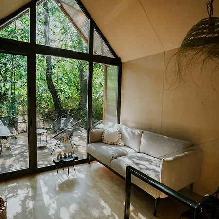 Slowood Διαμέρισμα *